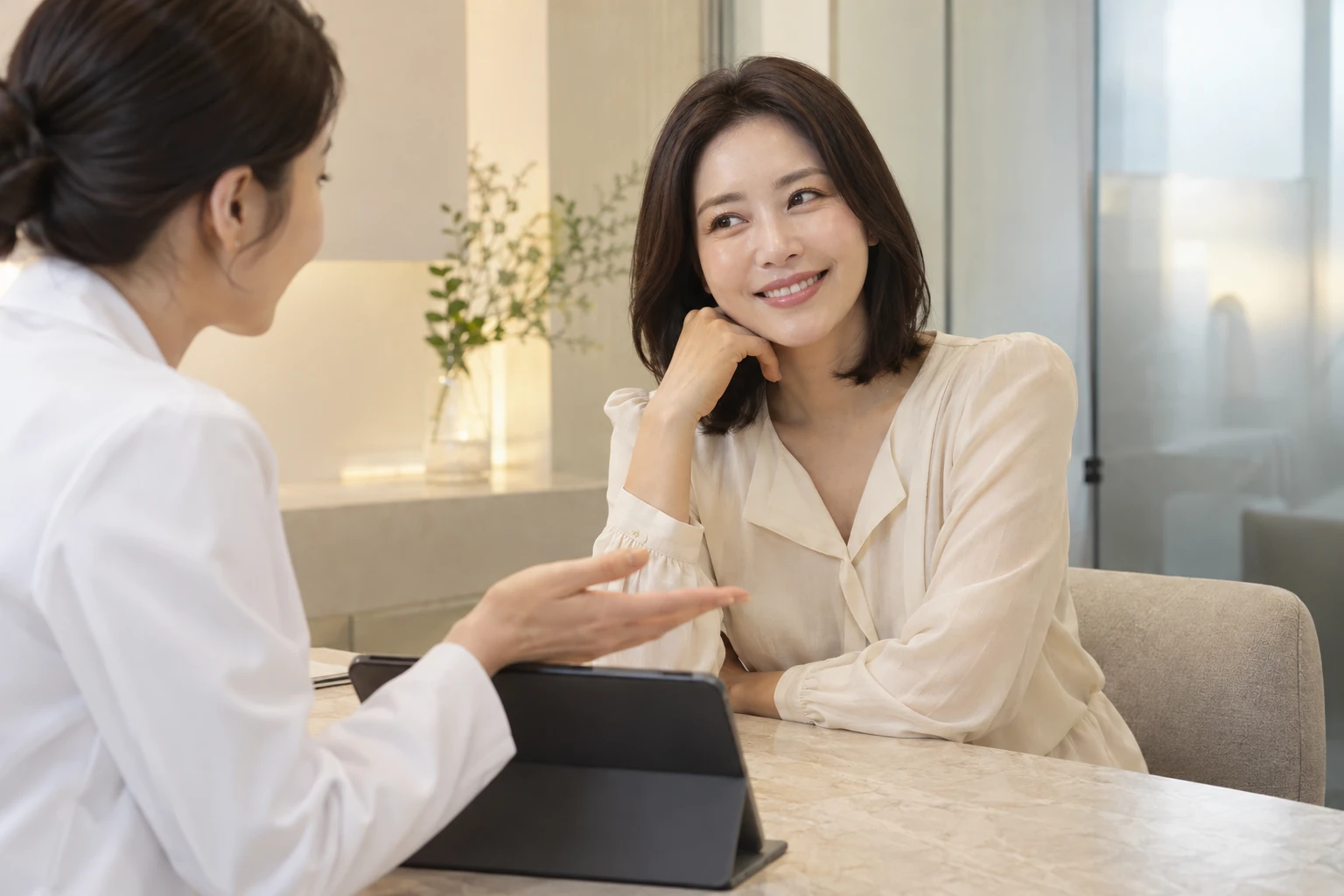 입꼬리 주름 필러 진료를 이해하기 위한 예시 이미지